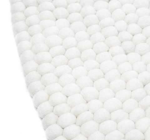 Kugelteppich handgefertigt aus 100 % reiner Wolle - Weiß