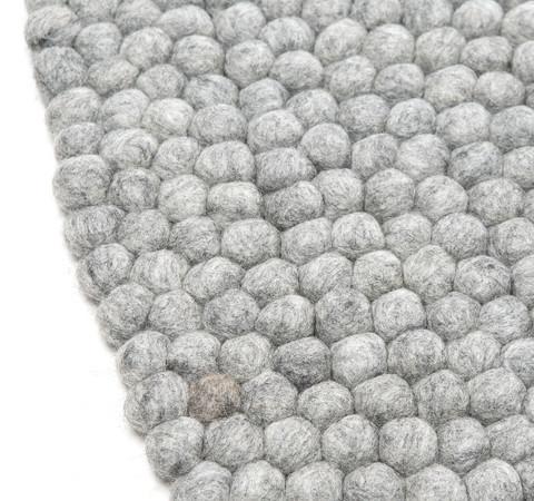 Kugelteppich handgefertigt aus 100 % reiner Wolle - Hellgrau