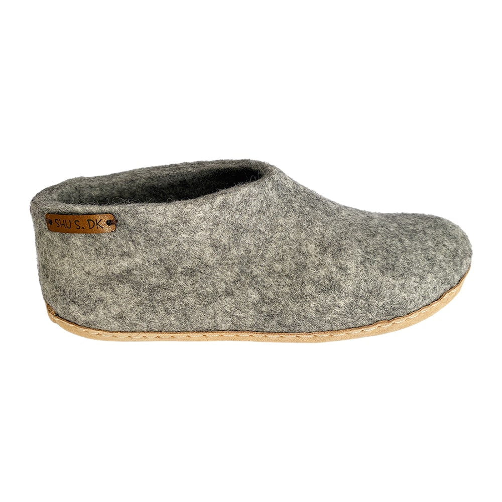 Wollhausschuhe (100 % reine Wolle) – Modell Grau mit Ledersohle – Dänisches Design von SHUS