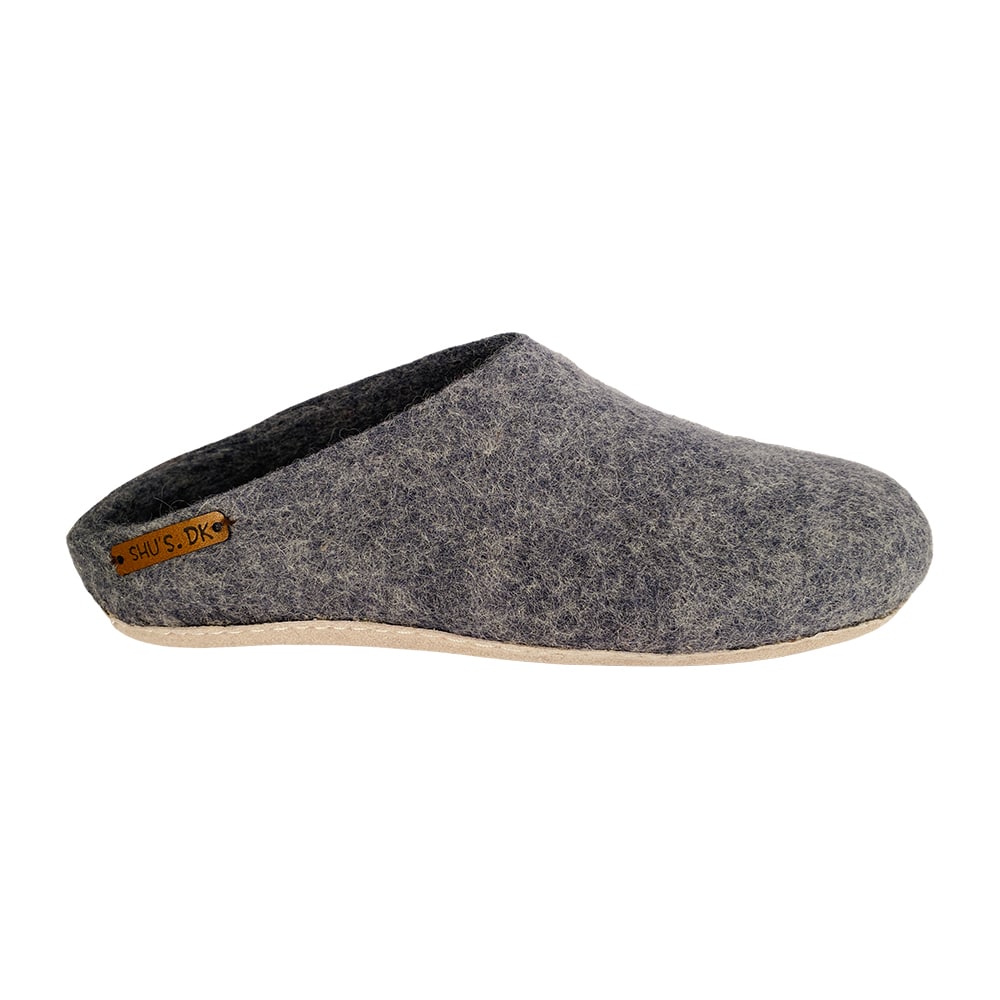 Wollpantoffel (100 % reine Wolle) – Modell Denim mit Ledersohle – dänisches Design von SHUS