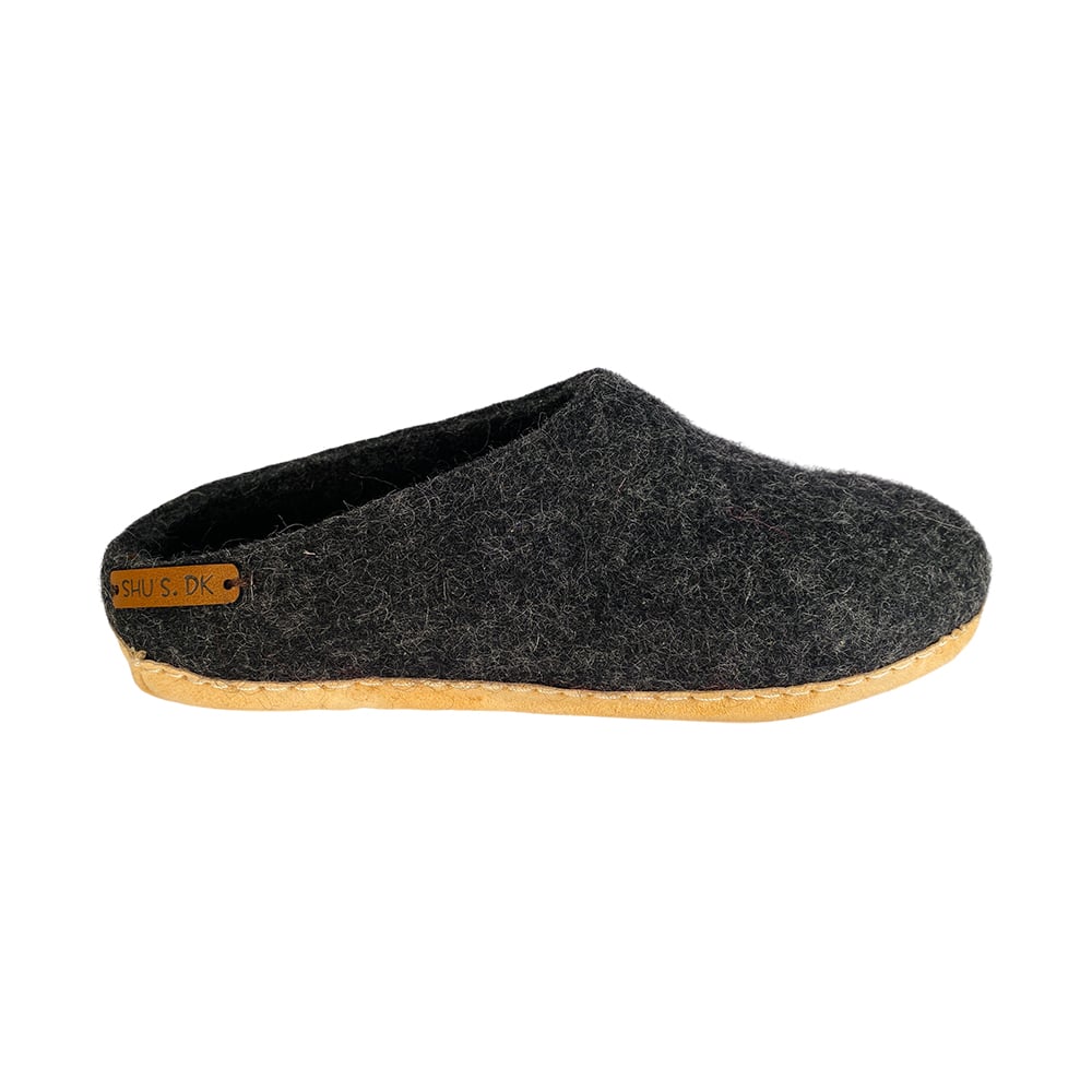 Wollpantoffel(100 % reine Wolle) – Modell Koks mit Sohle aus Leder – Dänisches Design von SHUS