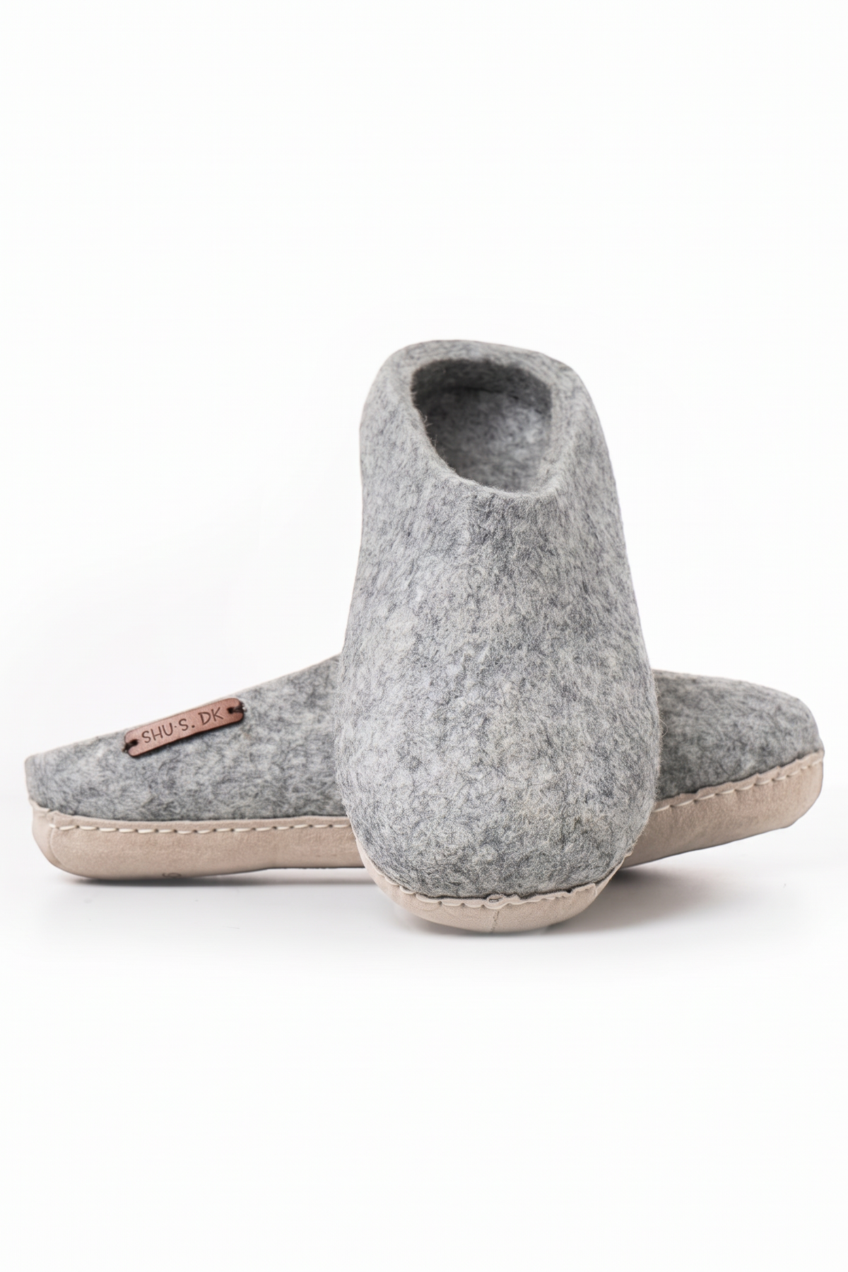 Wollpantoffel (100 % reine Wolle) – Modell Grau mit Ledersohle – Dänisches Design von SHUS