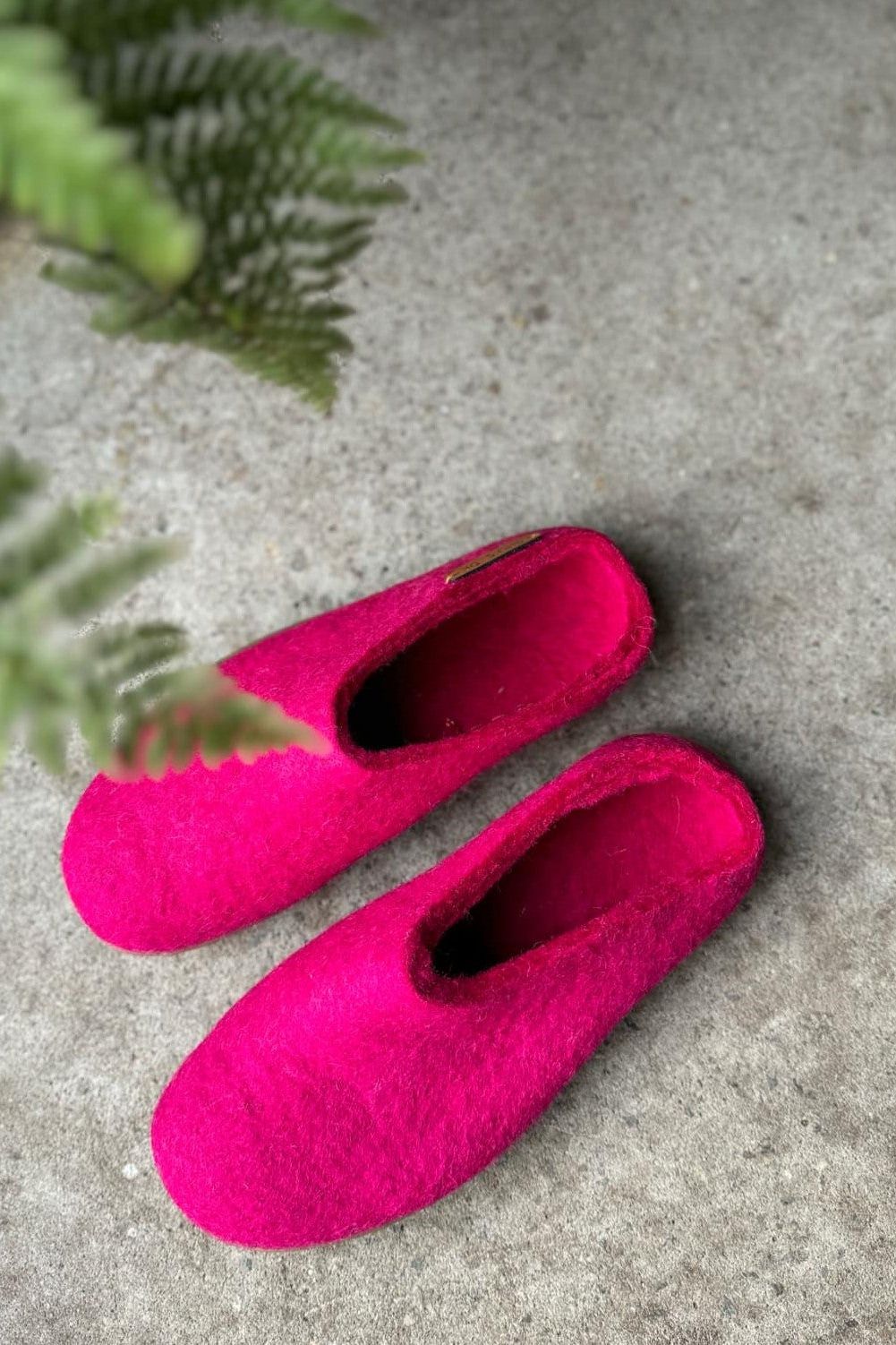 Wollpantoffel (100 % reine Wolle) – Modell Pink mit Gummisohle – Dänisches Design von SHUS