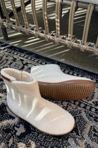 Wollstiefel (100 % reine Wolle) – Modell Beige mit Gummisohle
