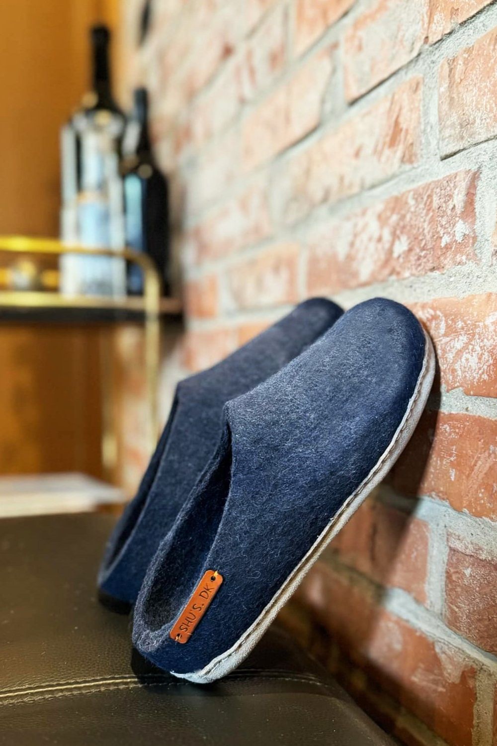 Wollpantoffel (100 % reine Wolle) – Modell Blau mit Ledersohle – Dänisches Design von SHUS