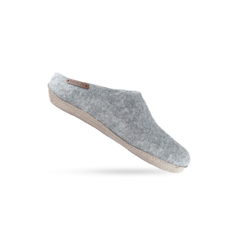 Wollpantoffel (100 % reine Wolle) – Modell Grau mit Ledersohle – Dänisches Design von SHUS